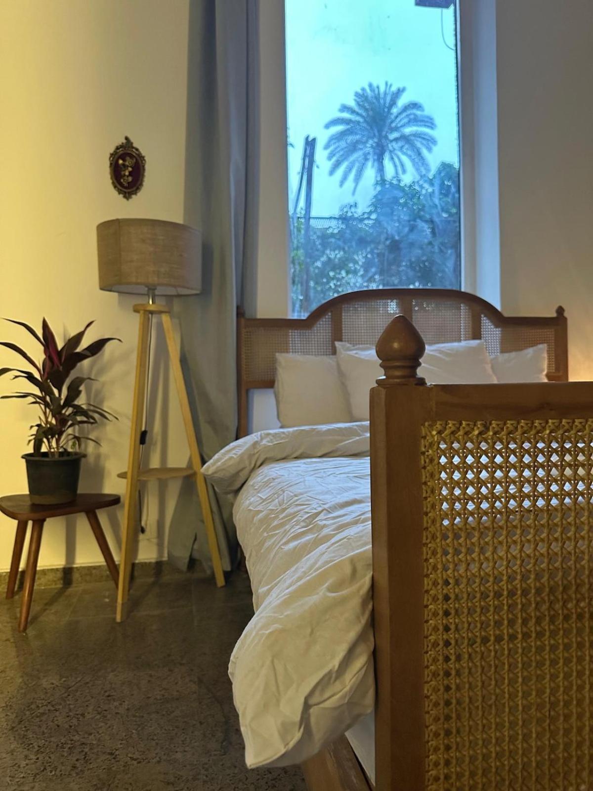 Ginger Vintage 1012 Apartment
